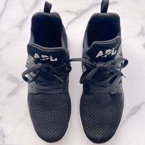 APL Women’s Ascend TechLoom Upper Construction US Sz.9. Black/White.